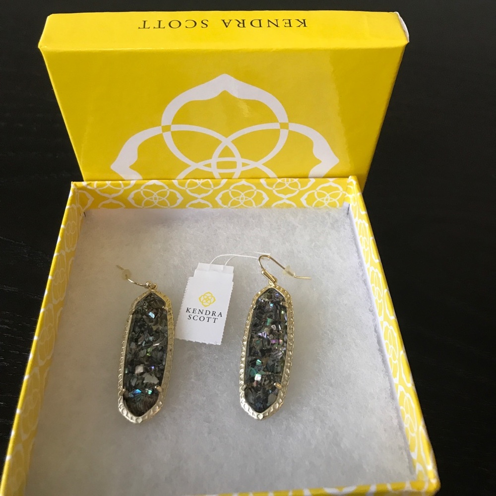 Kendra Scott drop Earings, perfect condition